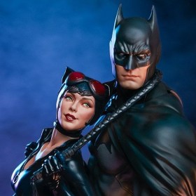 Batman & Catwoman DC Comics Diorama by Sideshow Collectibles
